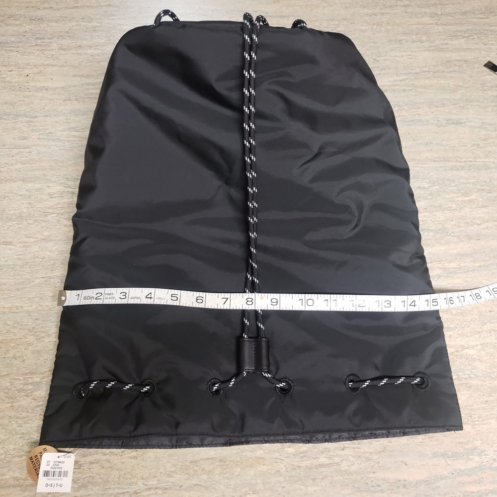 NWT Pink VS drawstring backpack - Picture 10 of 11